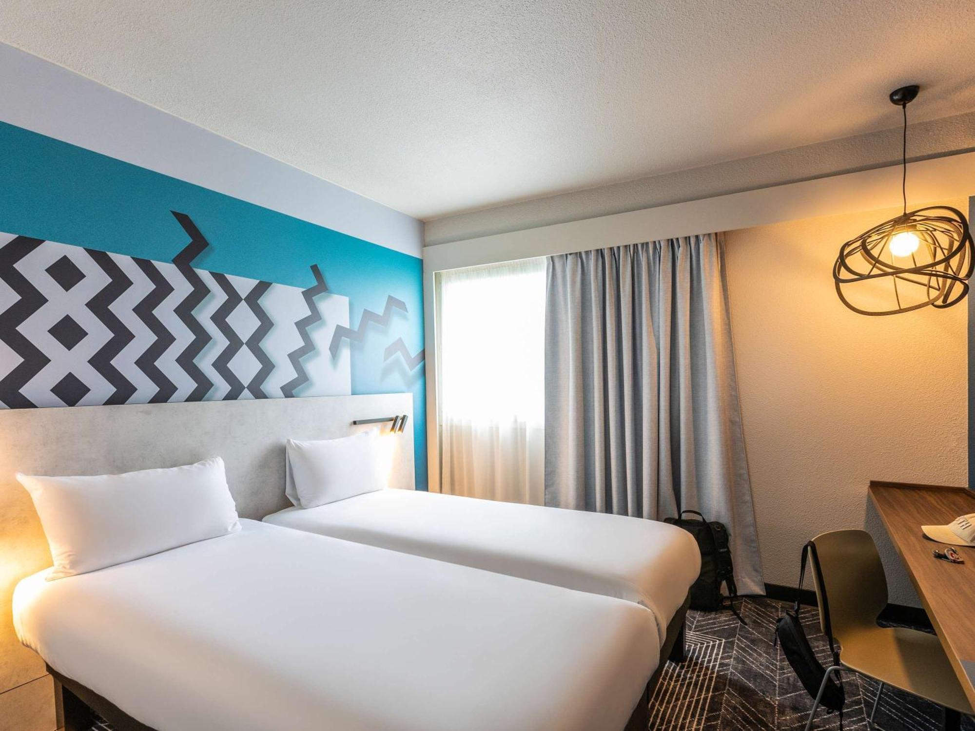 Ibis Styles Centre Mériadeck Hotel